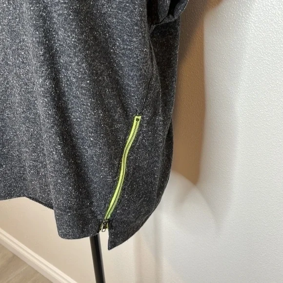 Forever 21 Gray Casual Top Side Zippers Medium - Picture 3 of 6